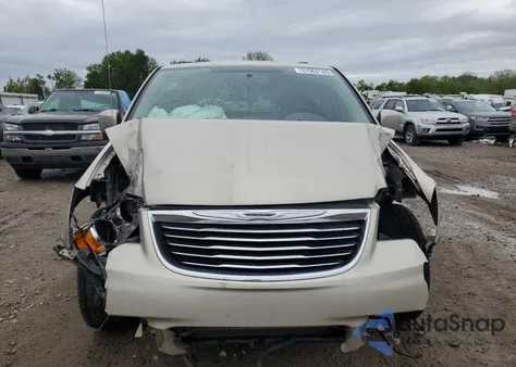 2013 Chrysler Town & Country Touring из США, поврежденный, VIN 2C4RC1BG0DR622978